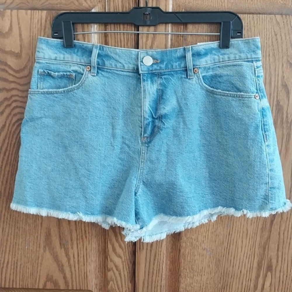 LOFT NWT Women's Size 8/29 High-Waisted Denim‎ Cut-Off Jean Shorts Light Wash